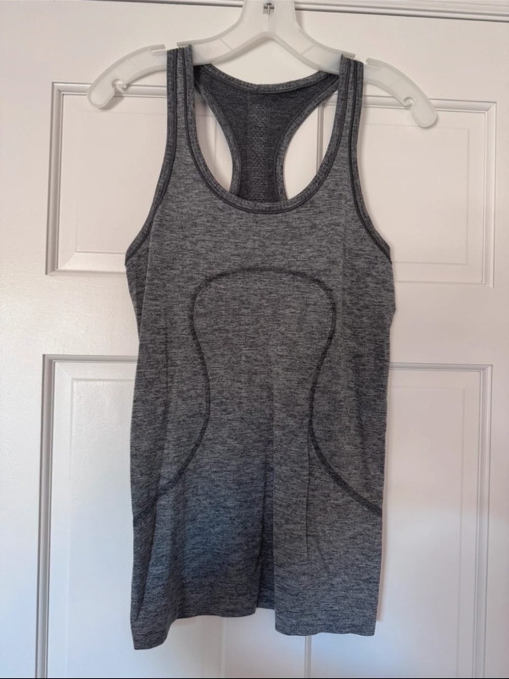 Lululemon Athletica Swiftly Tech Grey Sparkle Tank. Size 6.